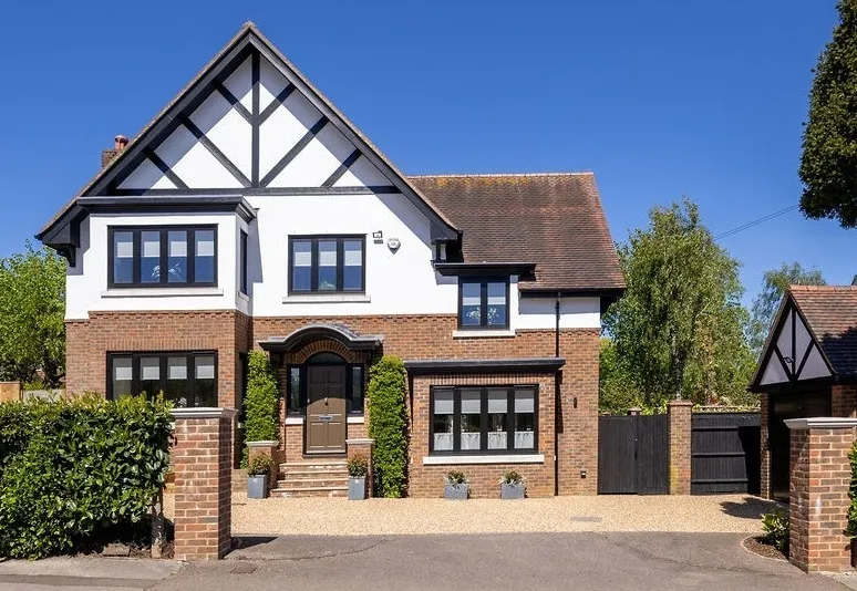 5 bed house for sale — Kirkwick Avenue, Harpenden, AL5