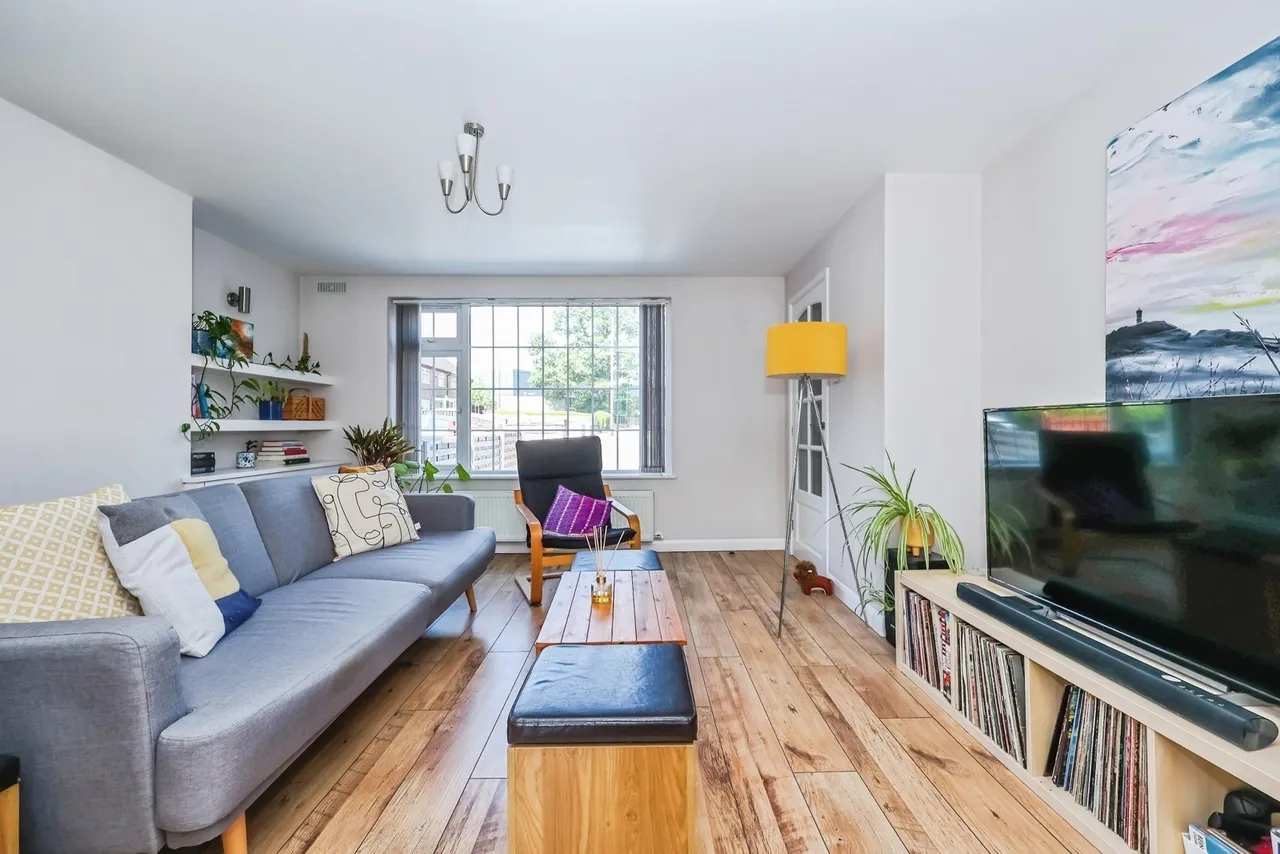 Dunsby Close, Clifton, Nottingham, NG11, photo 6
