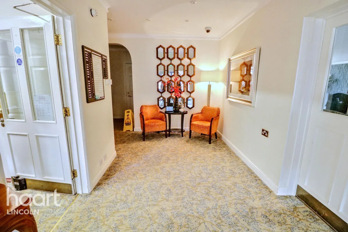 Minster Court, Bracebridge Heath, LN4, photo 3