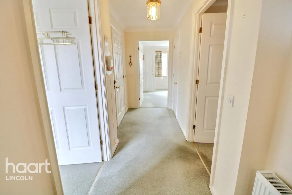 Minster Court, Bracebridge Heath, LN4, photo 4