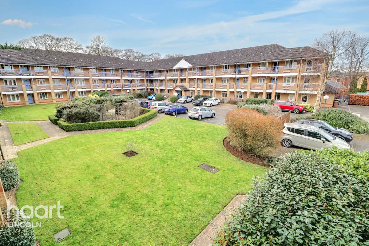 Minster Court, Bracebridge Heath, LN4, photo 19