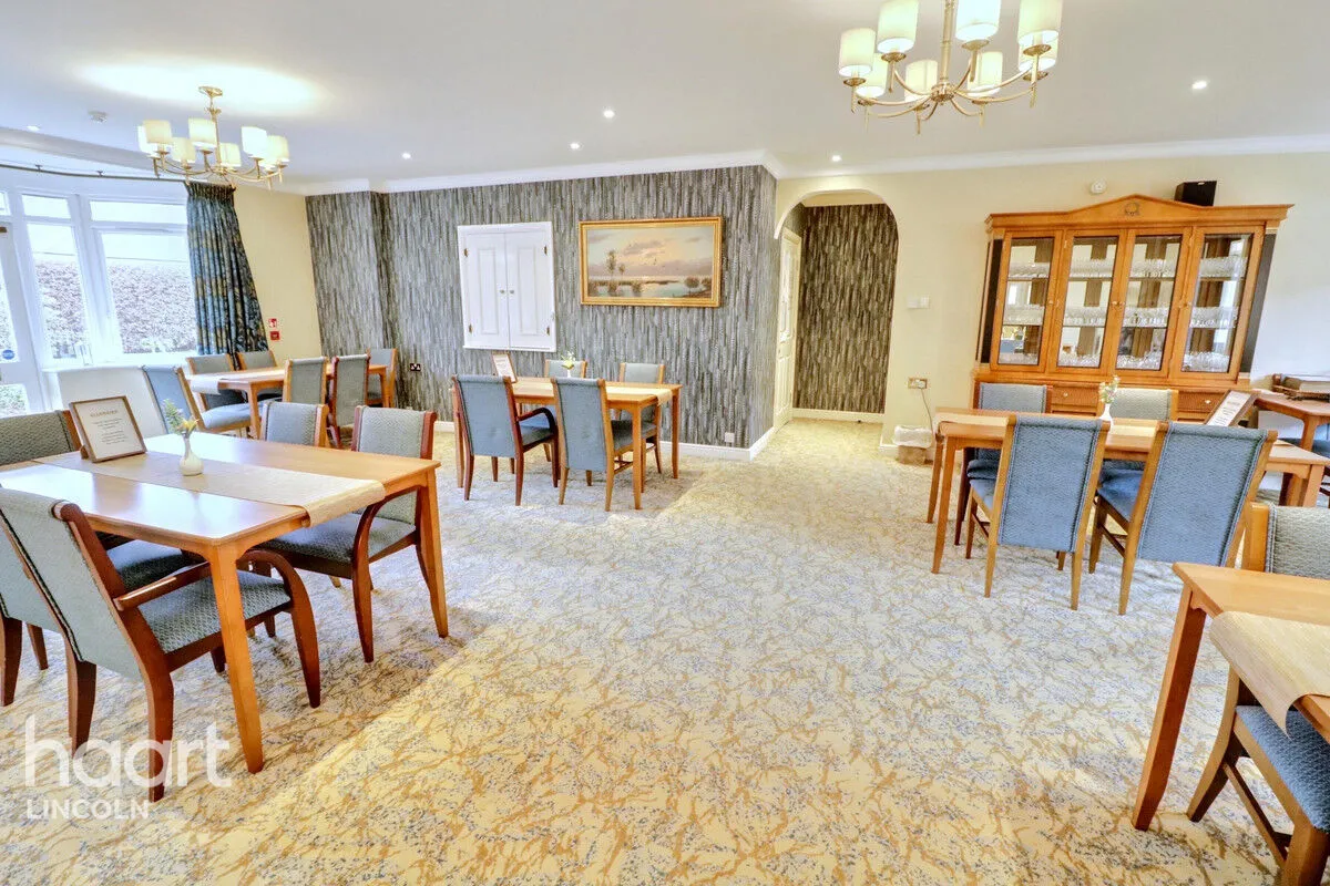 Minster Court, Bracebridge Heath, LN4, photo 15