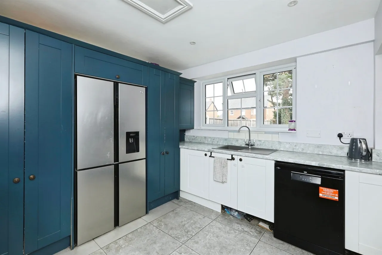 Bracken Lane, Retford, photo 3