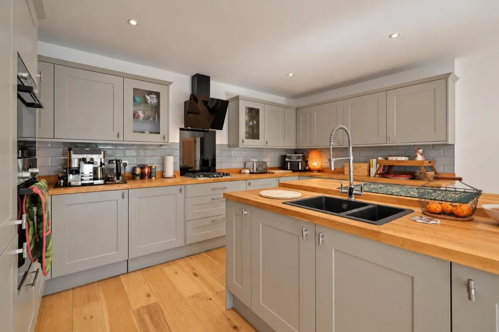 Wellhouse Court, Penistone, photo 7