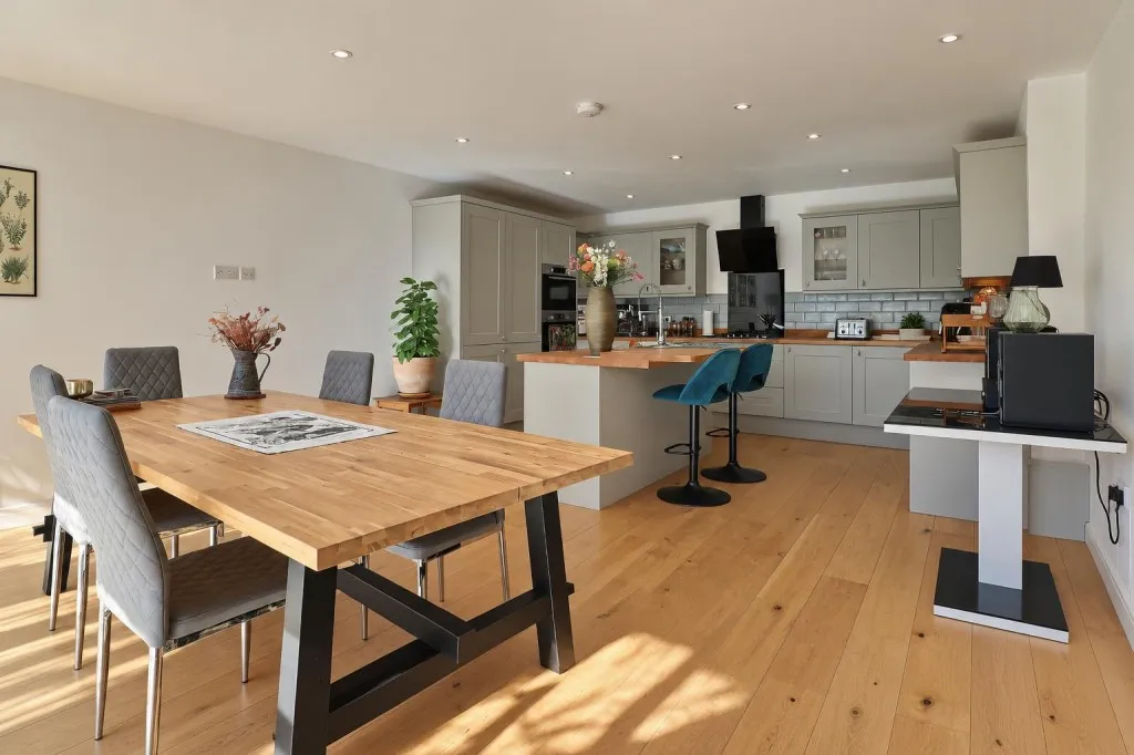 Wellhouse Court, Penistone, photo 2