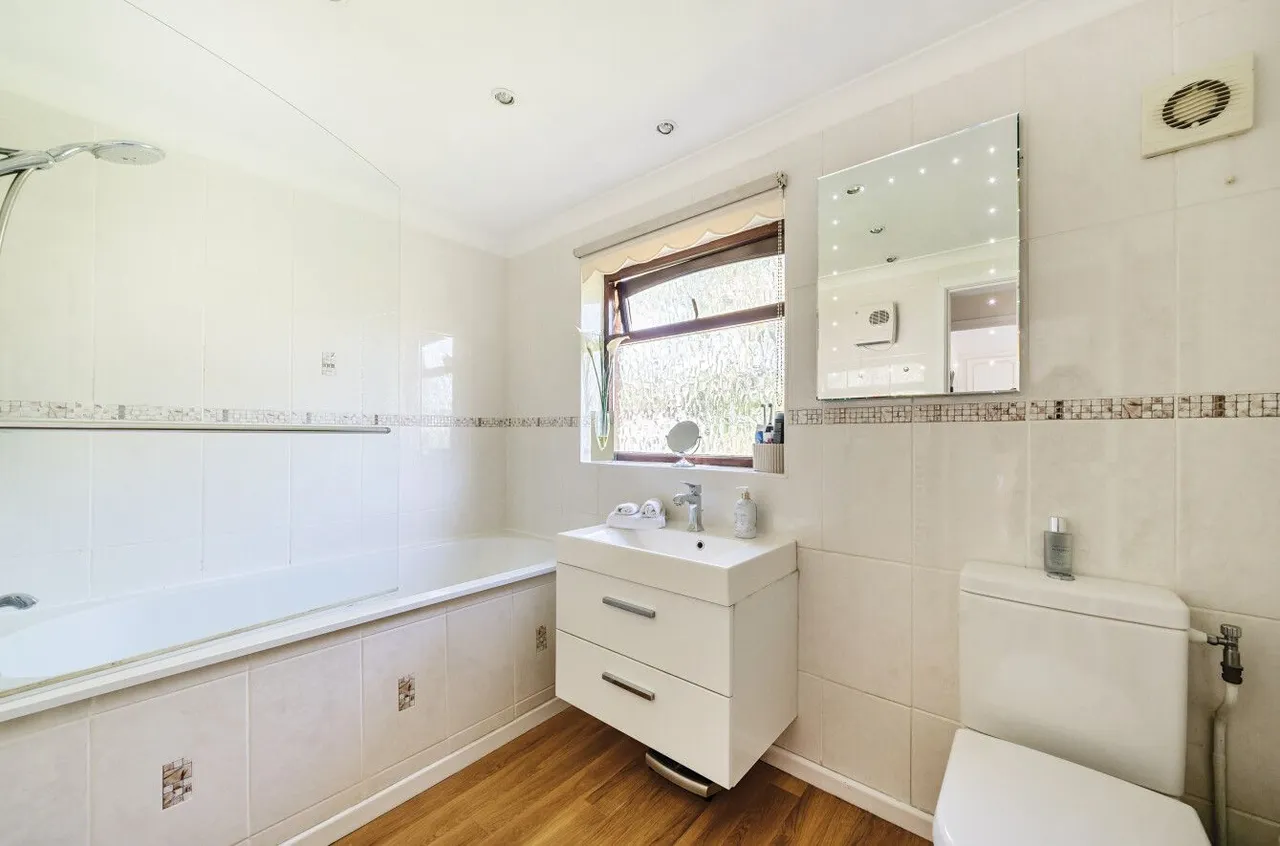 Brookfields, Sawbridgeworth, CM21 0EJ, photo 8
