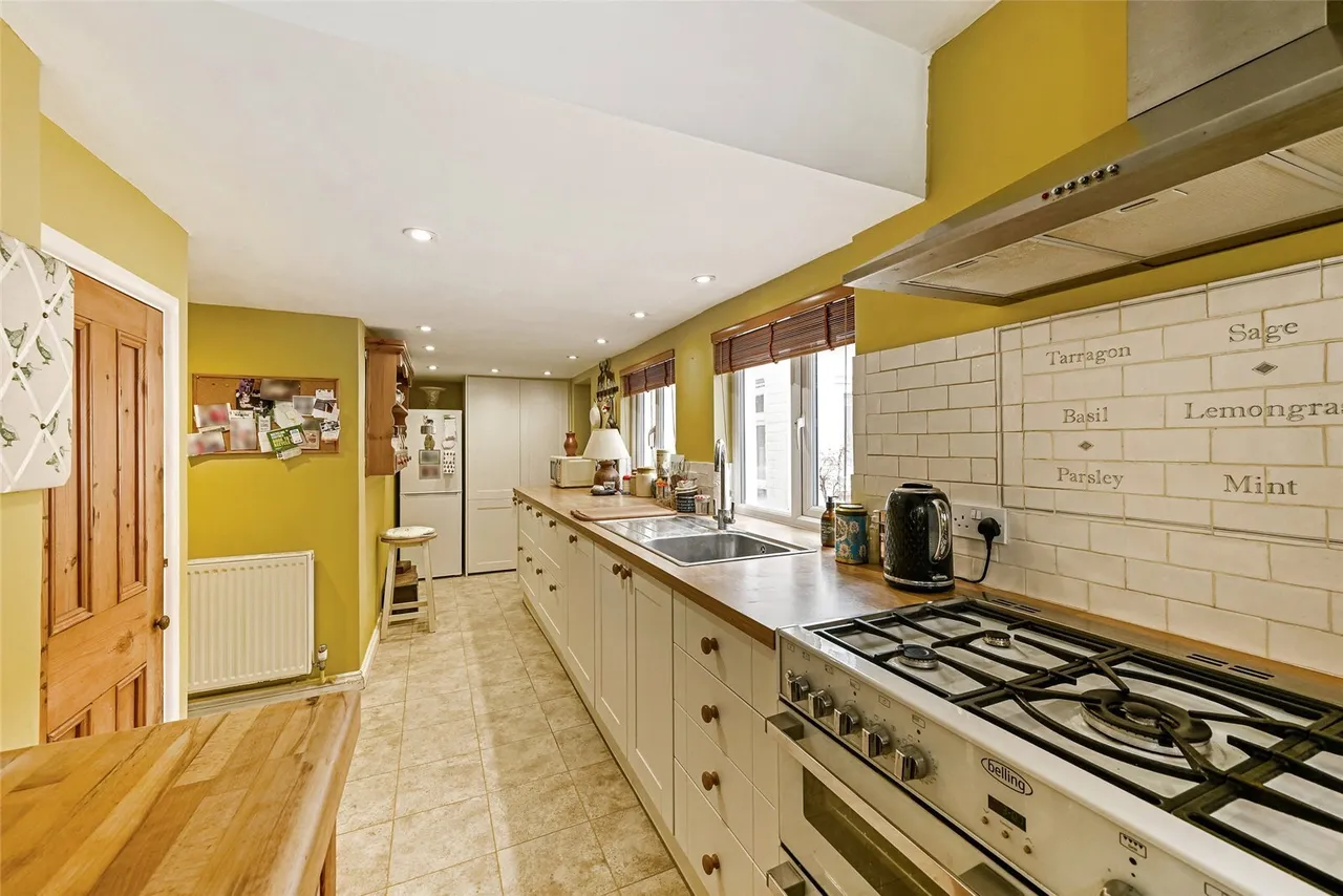 Saltham Lane, Runcton, PO20, photo 5