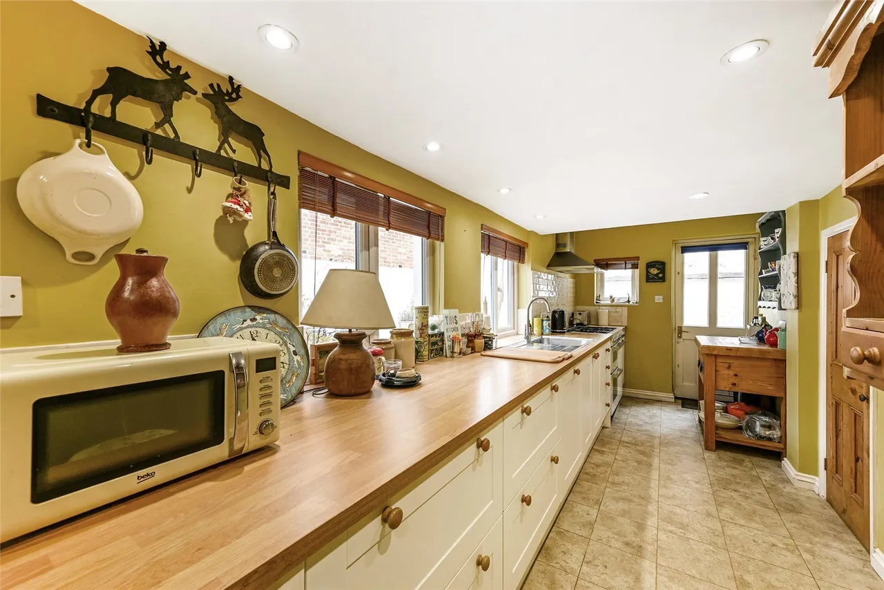 Saltham Lane, Runcton, PO20, photo 4