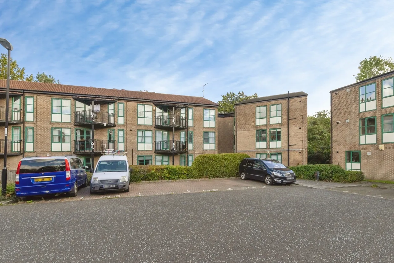 2 bed flat for sale — Lumley Close, Washington, Tyne and Wear, NE38