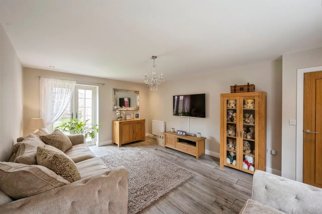 Hazelwood Gardens, Edenthorpe, Doncaster, photo 5