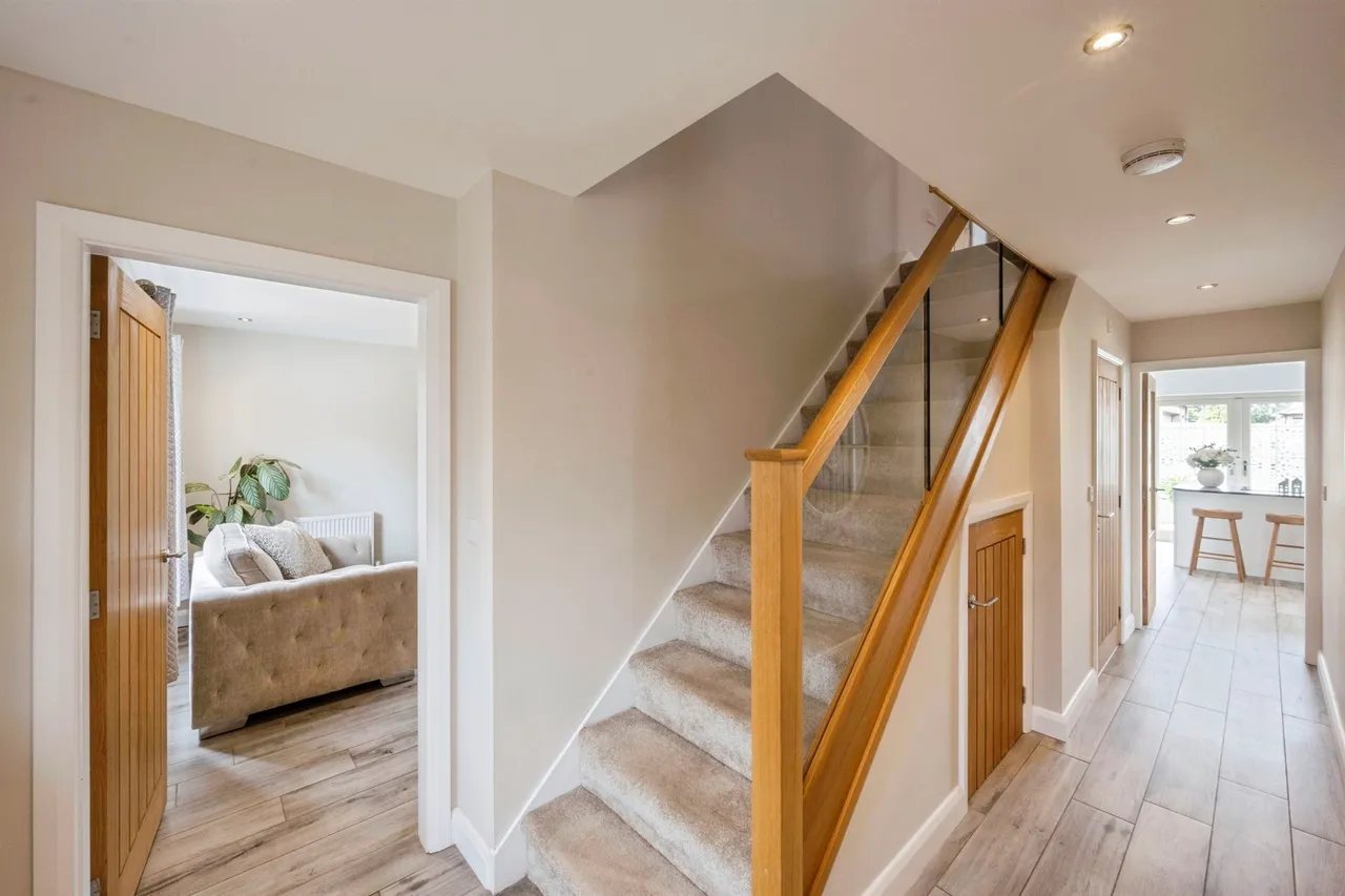 Hazelwood Gardens, Edenthorpe, Doncaster, photo 10