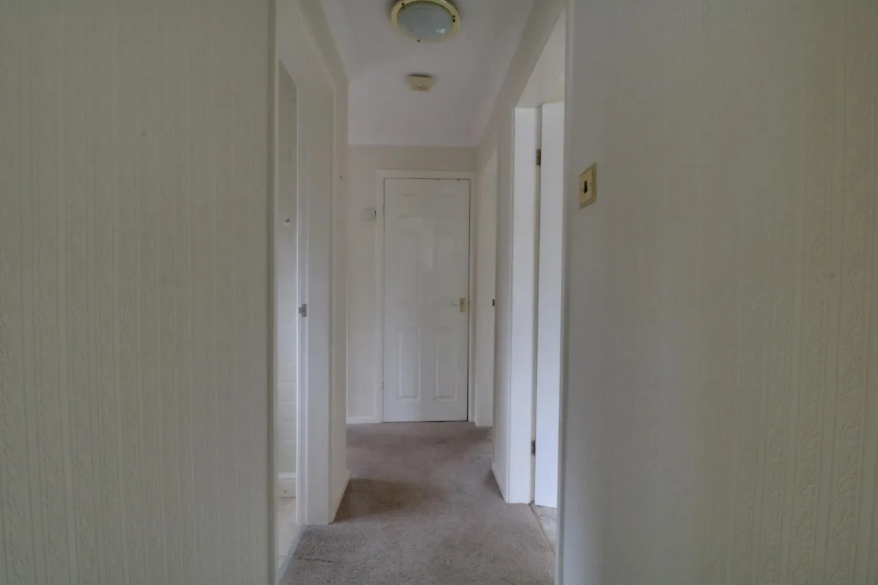 Manor Drive, Telford, photo 6