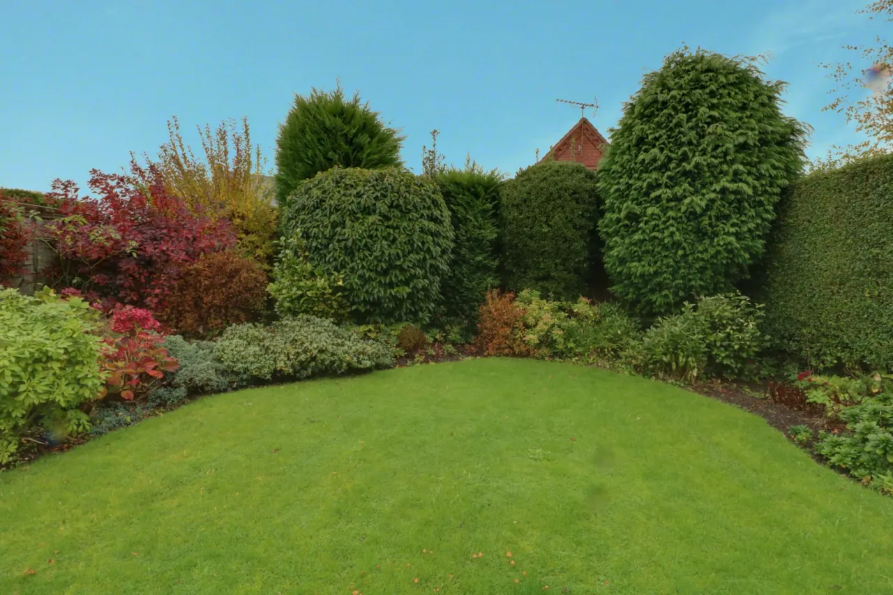 Manor Drive, Telford, photo 17