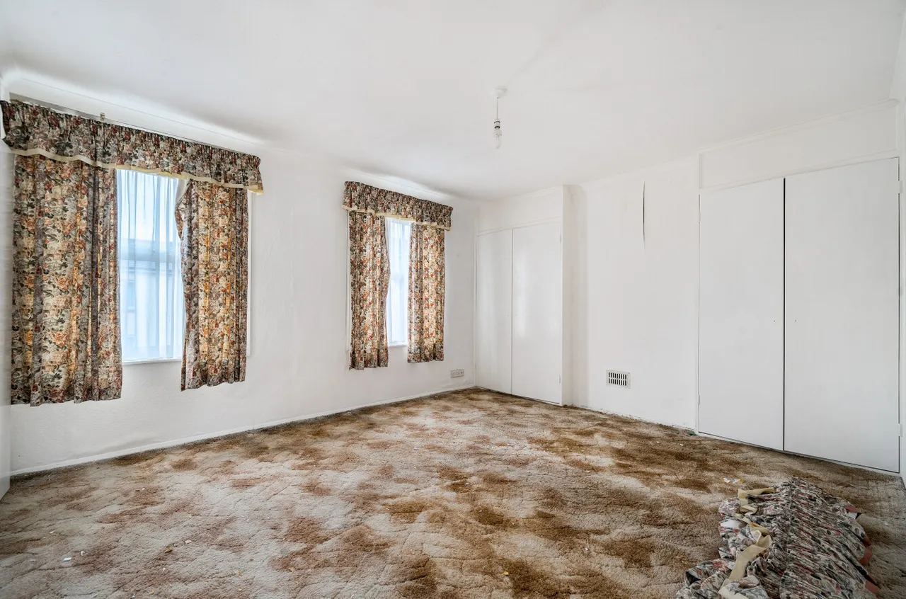 St Johns Street, Farncombe, GU7, photo 16