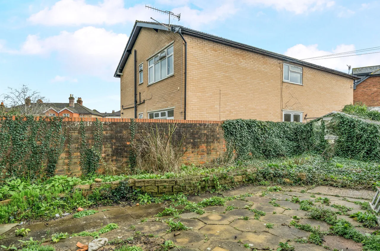 St Johns Street, Farncombe, GU7, photo 23