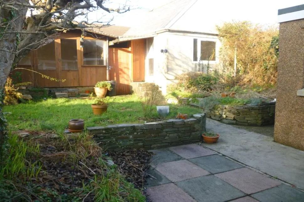 3 bed house to rent — Radford Park Road, Plymouth, PL9