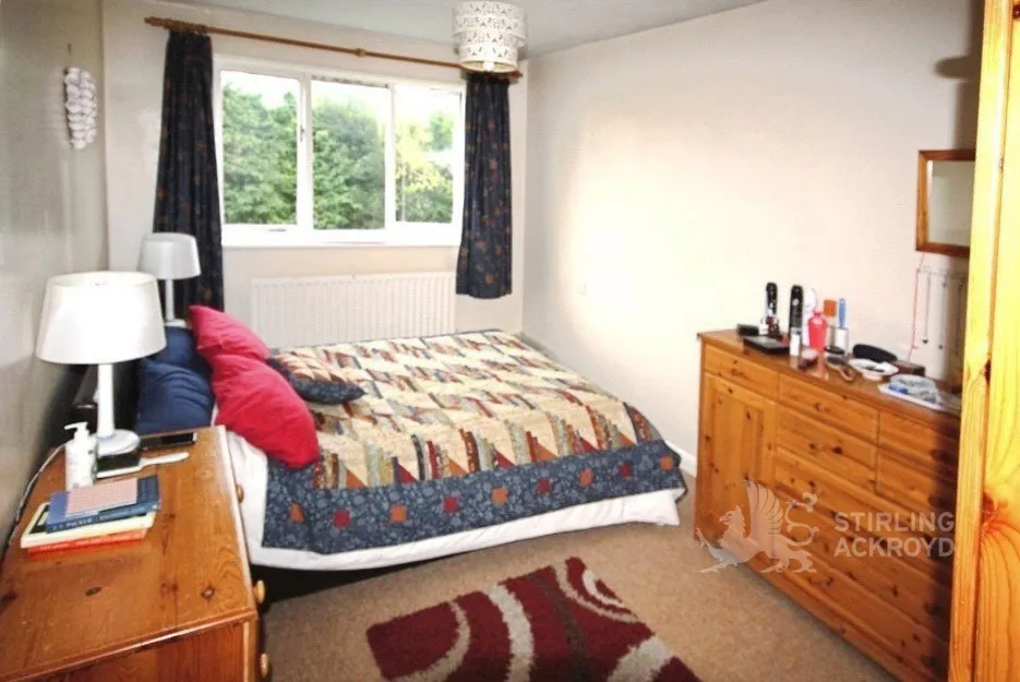 Farnham Road, Guildford, GU2, photo 4