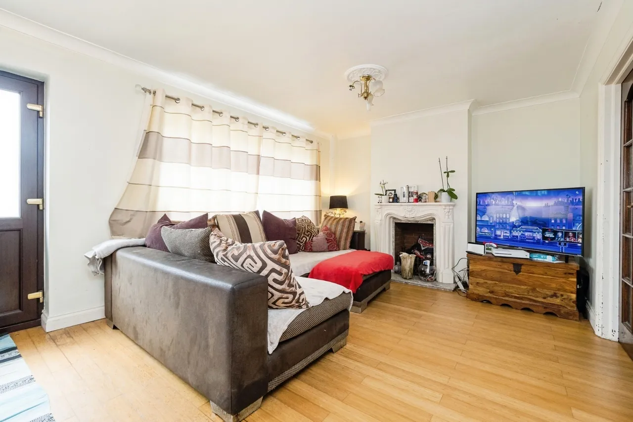 Boxmoor Road, Romford, RM5, photo 2