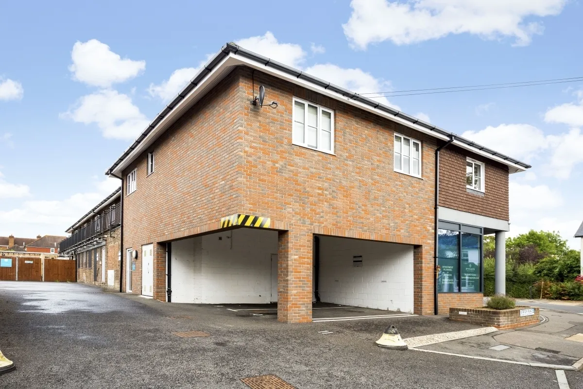 Church Street Rudgwick RH12, photo 8