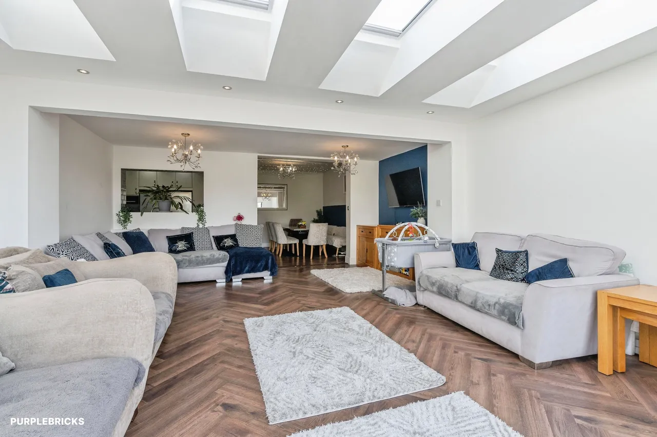 7 bed house for sale, Springfield Drive, Westcliff-On-Sea, SS0