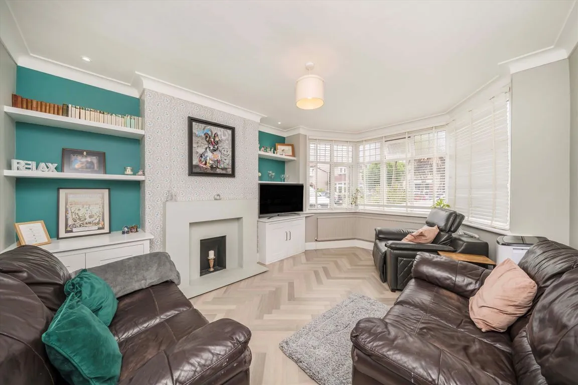 Melrose Avenue, TW2, photo 6