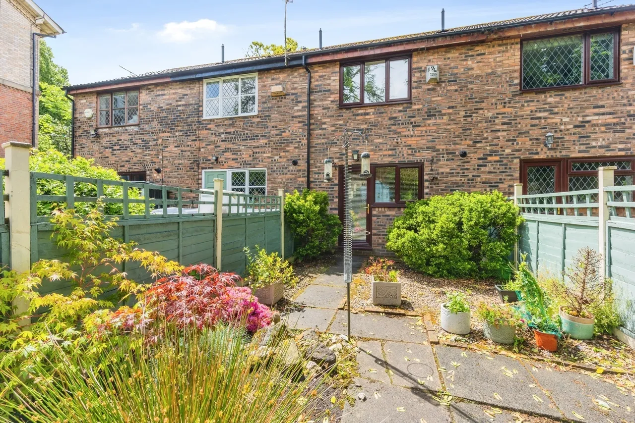 Edge Lane, Chorlton, Manchester, M21, photo 17
