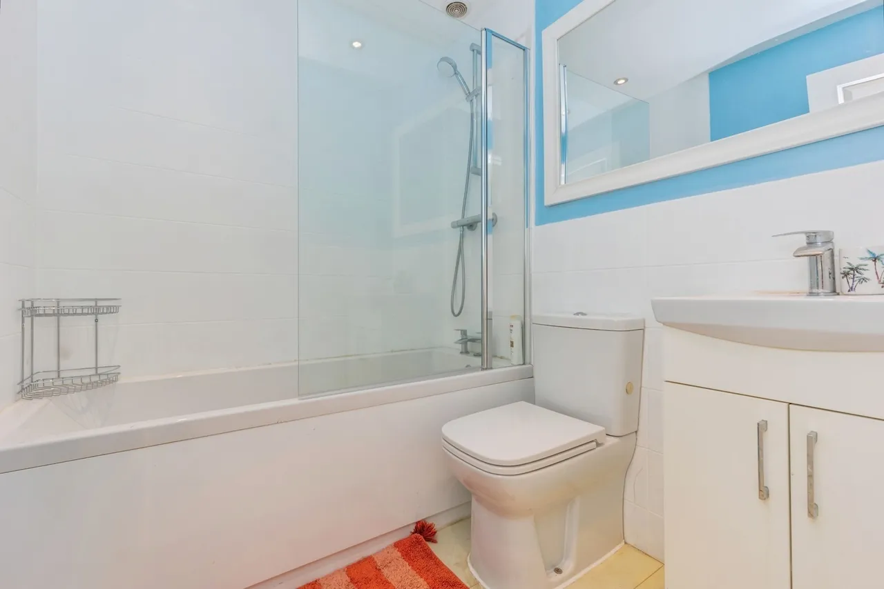 Edge Lane, Chorlton, Manchester, M21, photo 16