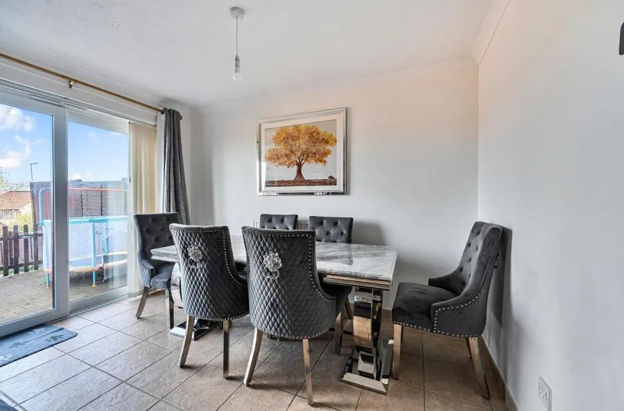 Ramsthorn Close, Swindon, SN2, photo 6