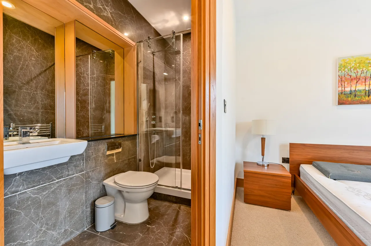 Flat 28, 36 Churchway, London, photo 5