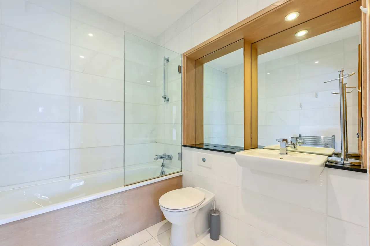 Flat 28, 36 Churchway, London, photo 7