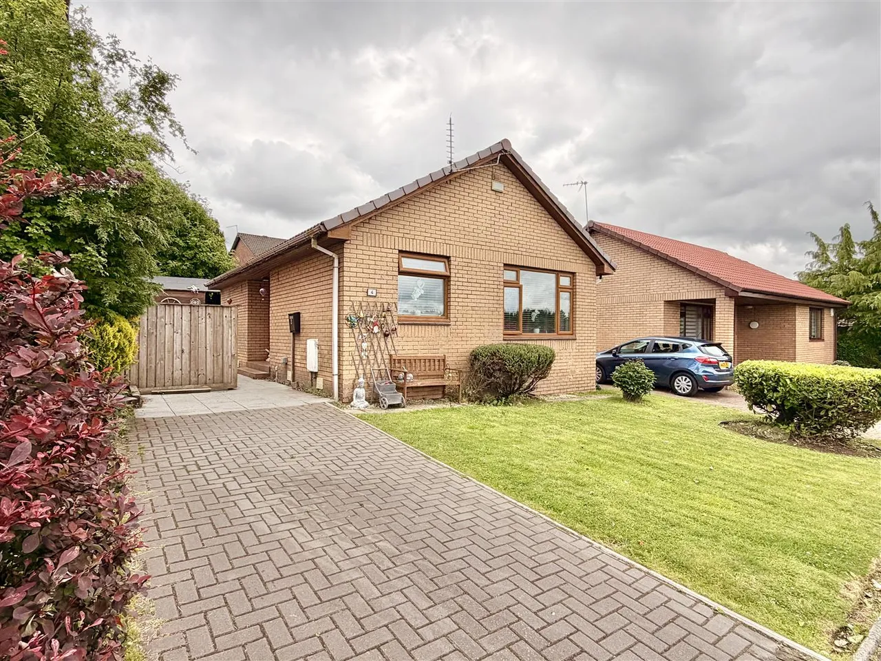 2 bed house for sale — Langdale, East Kilbride, Glasgow, G74 4RP