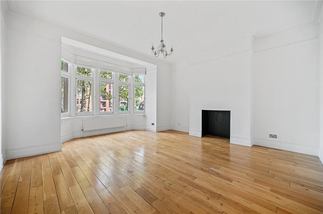 Iverna Court, Kensington, London, W8, photo 2