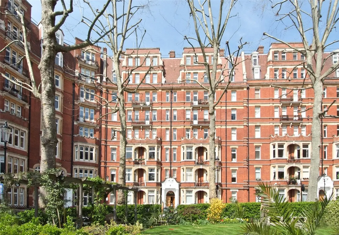 Iverna Court, Kensington, London, W8, photo 10
