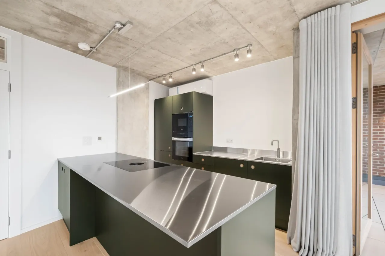 London Lane, London, E8, photo 17