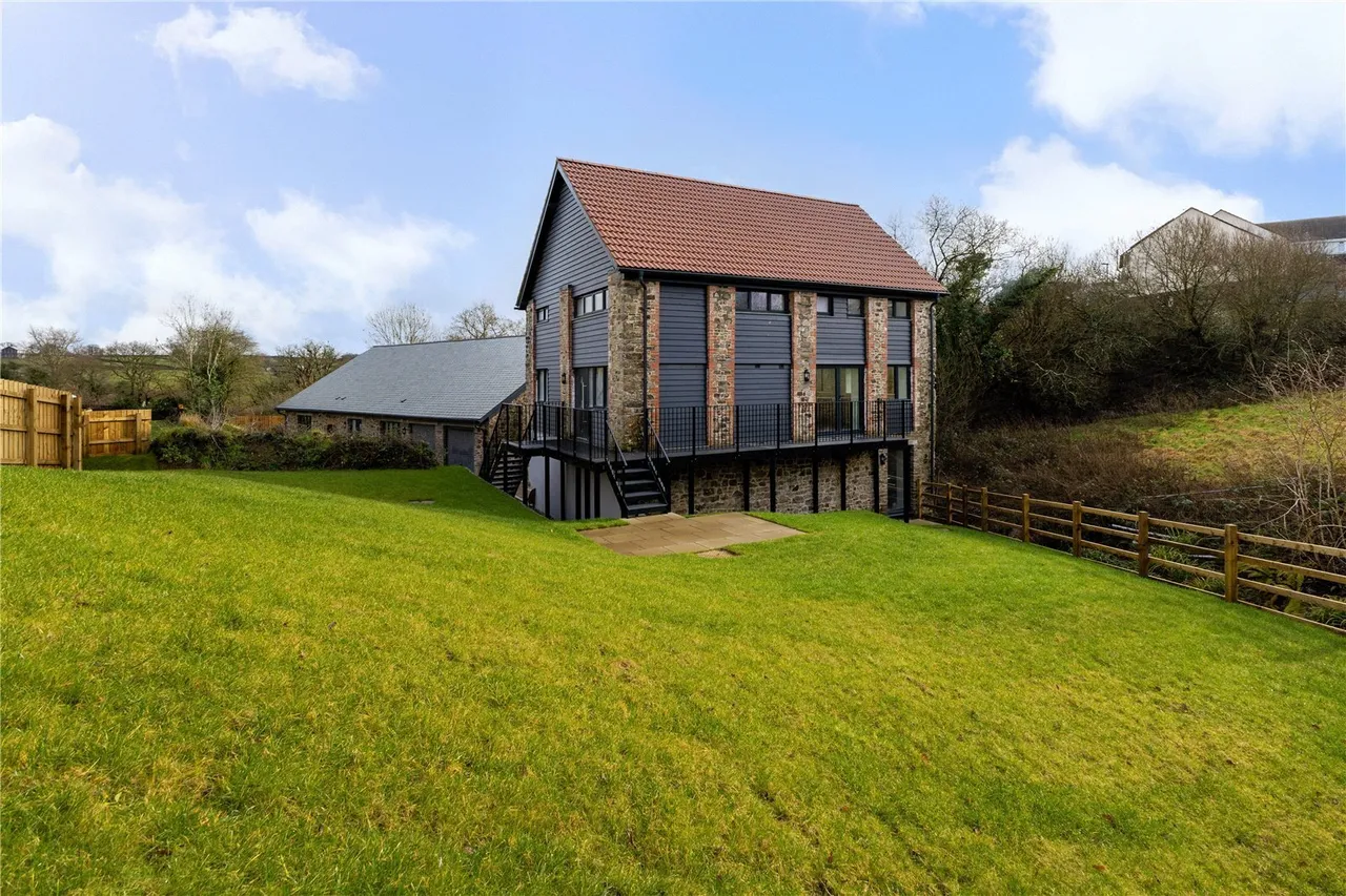 5 bed house for sale, Old Tannery Drive, South Molton, EX36