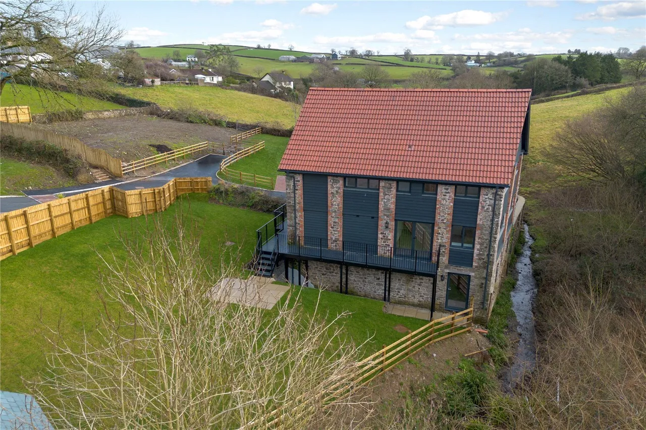 Old Tannery Drive, South Molton, EX36, photo 2