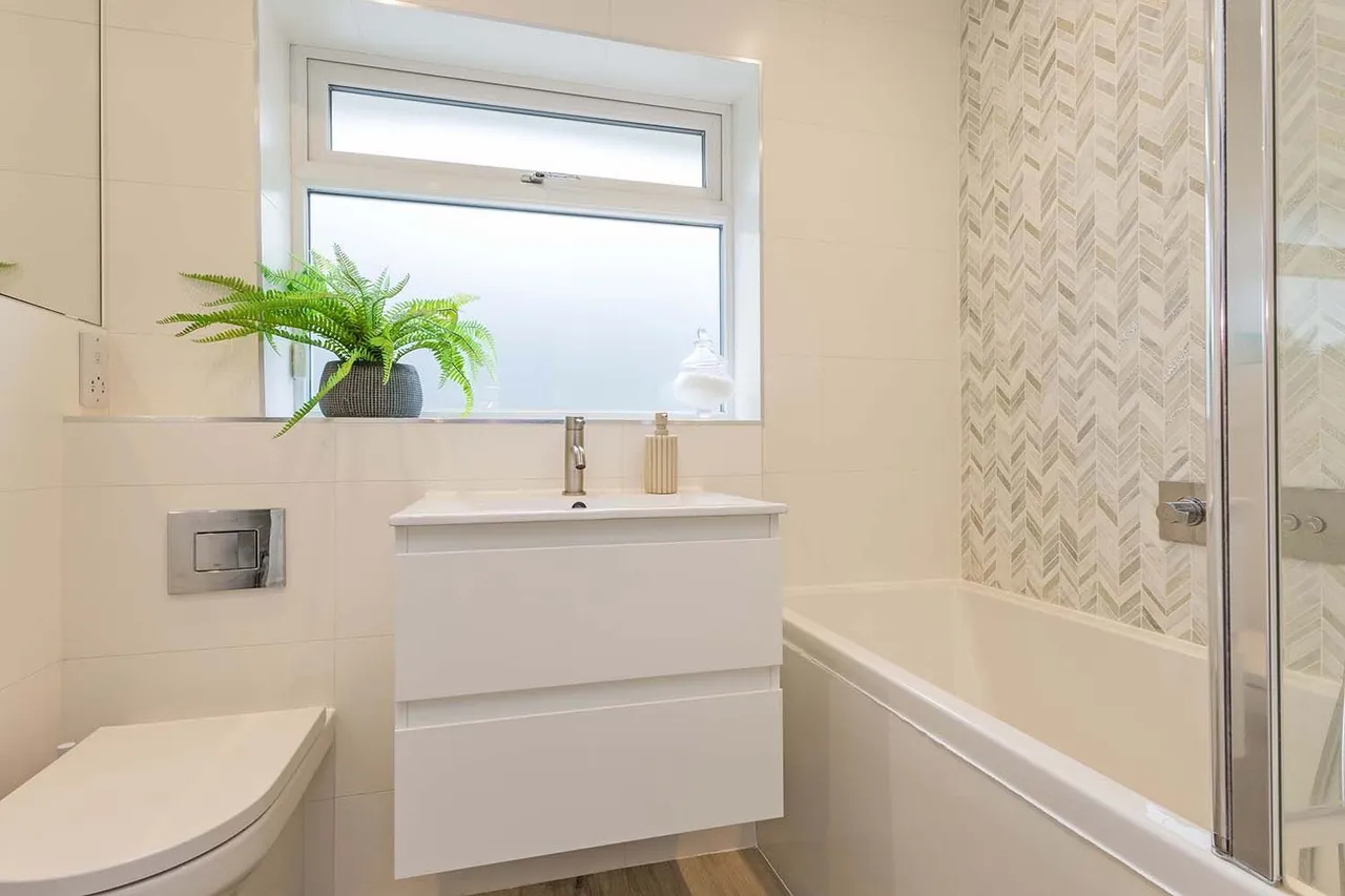 Balmoral, Cranbrook Drive, Maidenhead, Berkshire, photo 16
