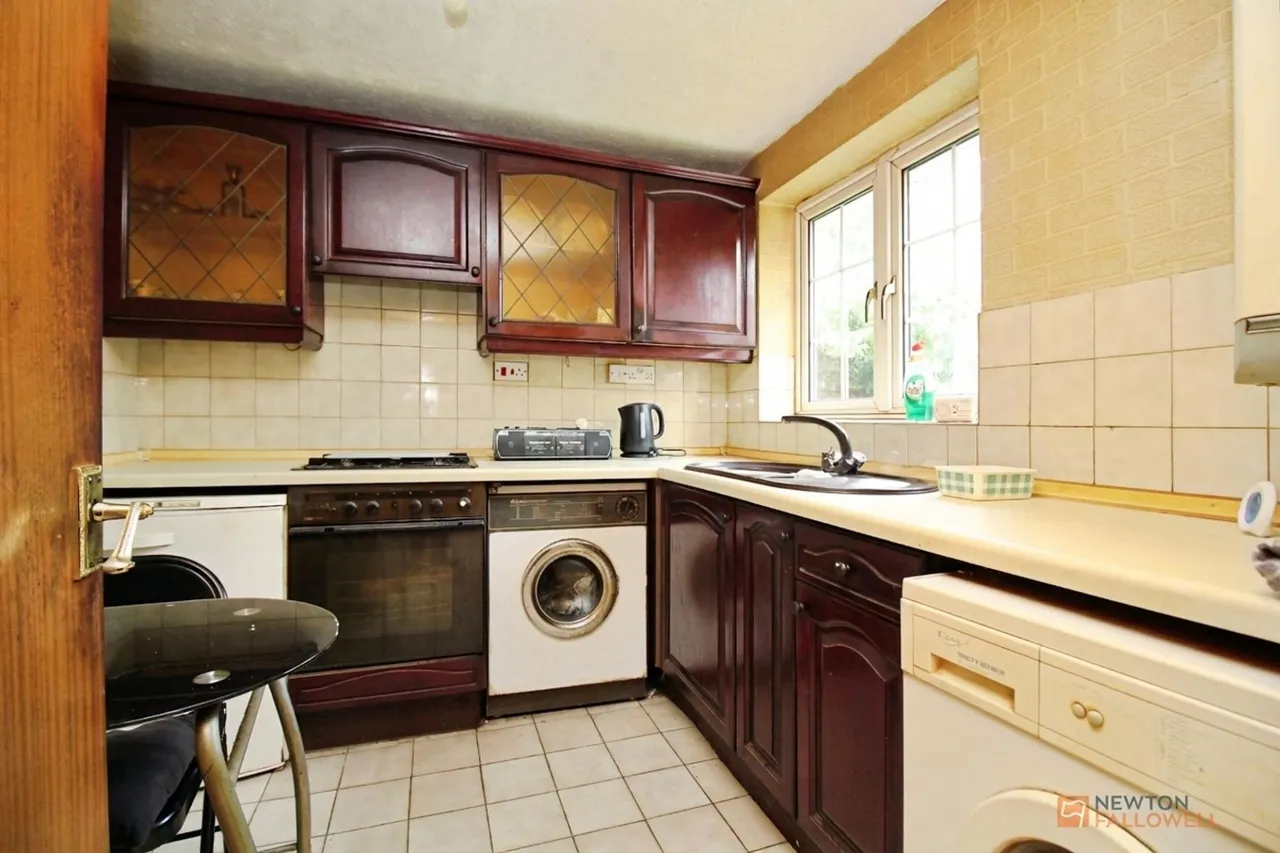 Longhurst Close, Leicester, LE4, photo 7