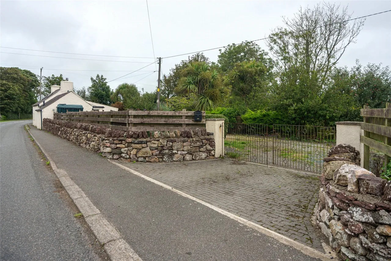 Capel Coch, Llangefni, photo 11