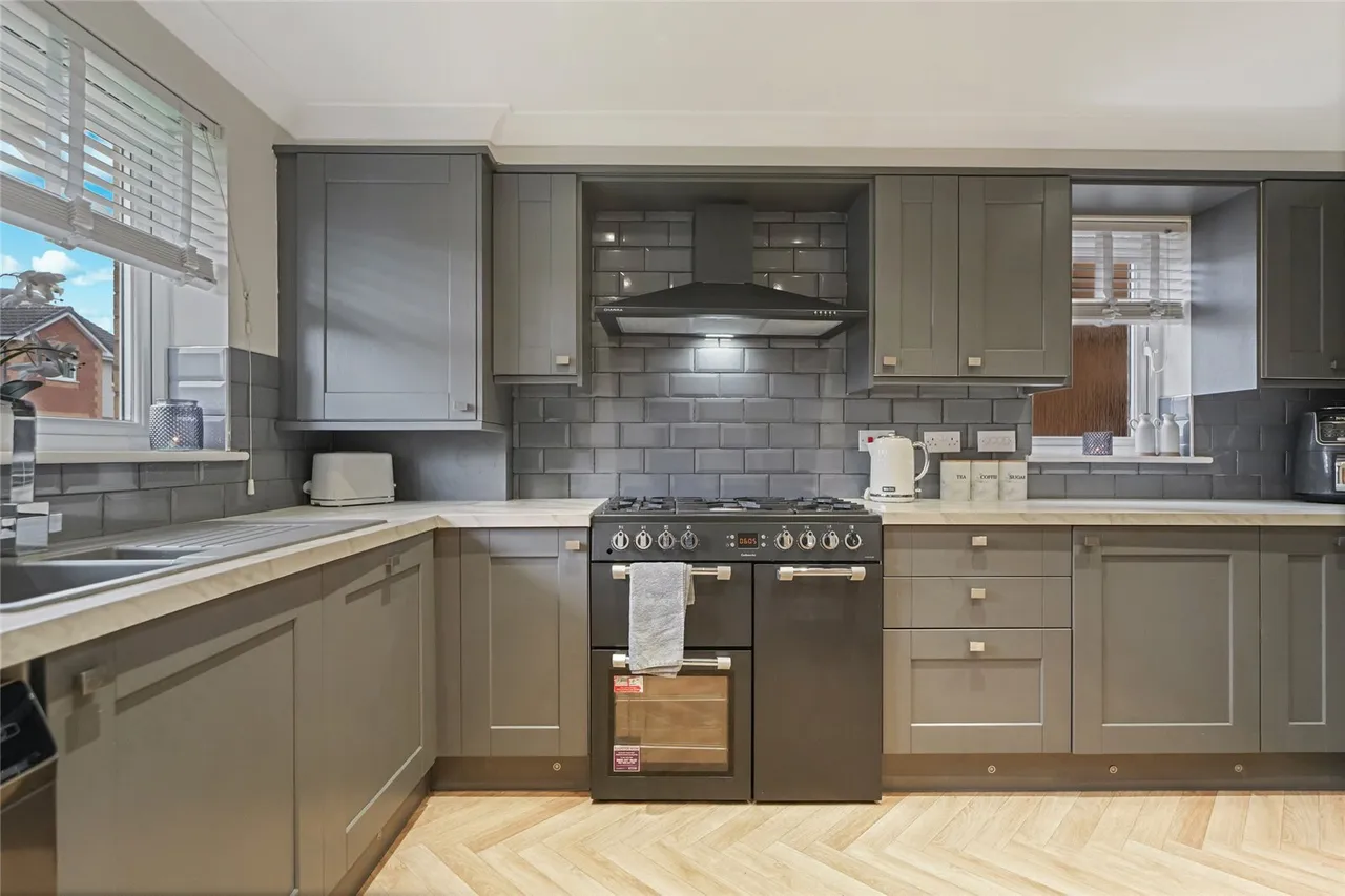 Inverlochy Road, Airdrie, ML6, photo 3