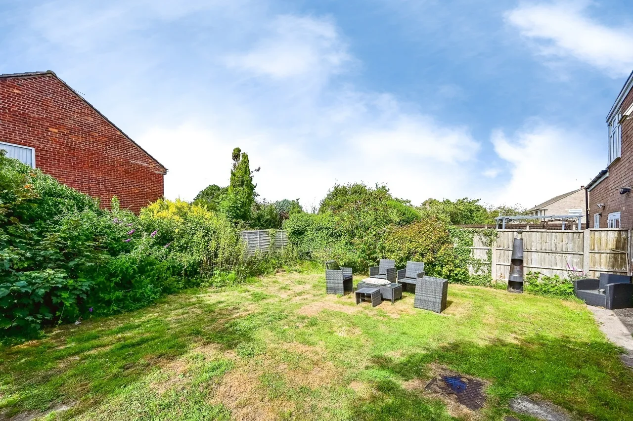 Ditchfield, Liverpool, L37, photo 15