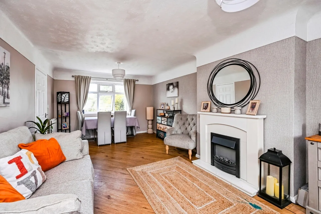 Ditchfield, Liverpool, L37, photo 3