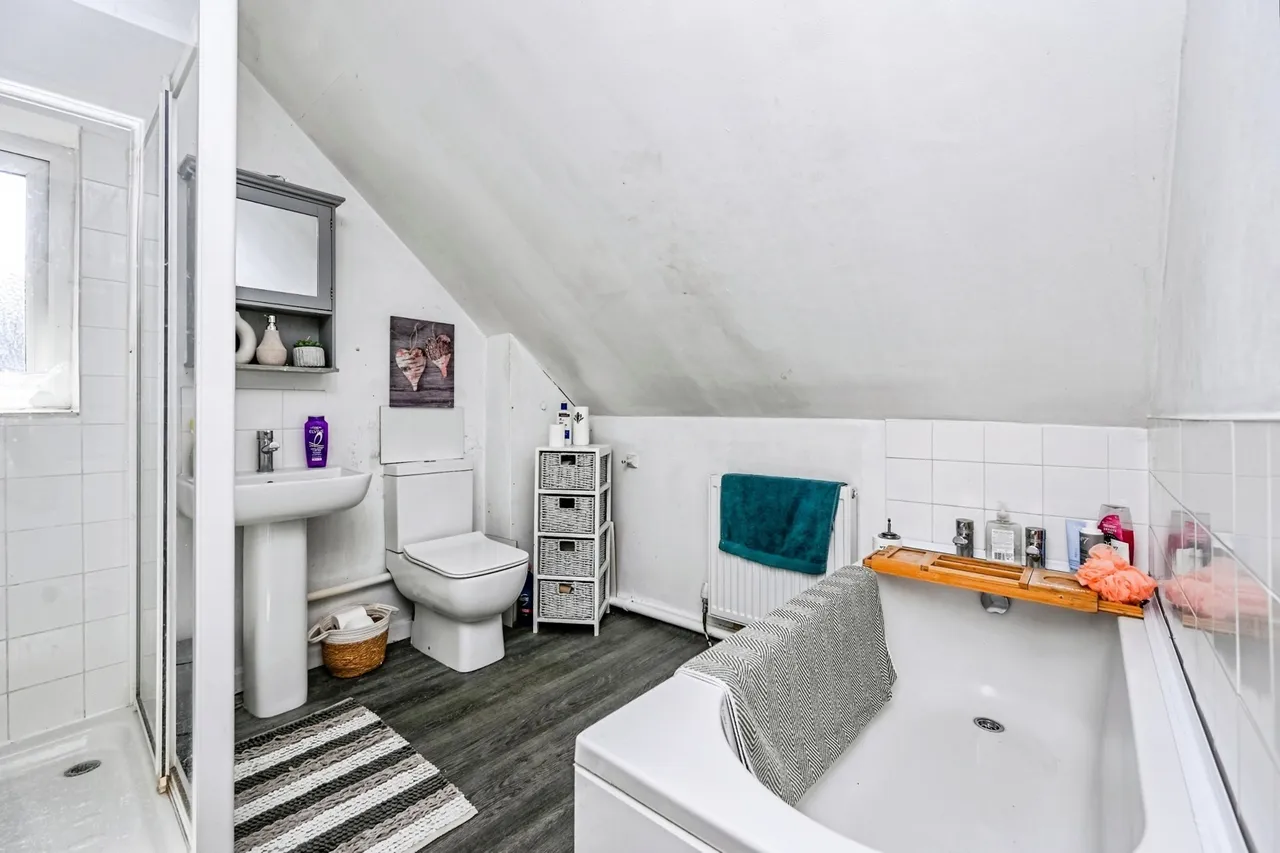 Ditchfield, Liverpool, L37, photo 8