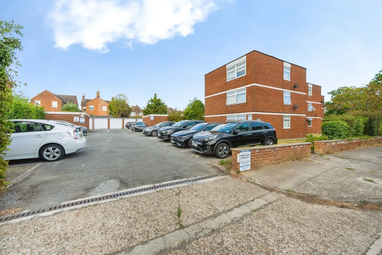 Ridgeway Court, Aylesbury, HP20, photo 15