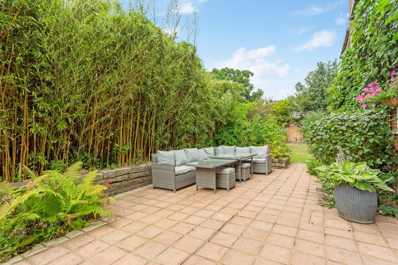 Southby Drive, Fleet, GU51, photo 17