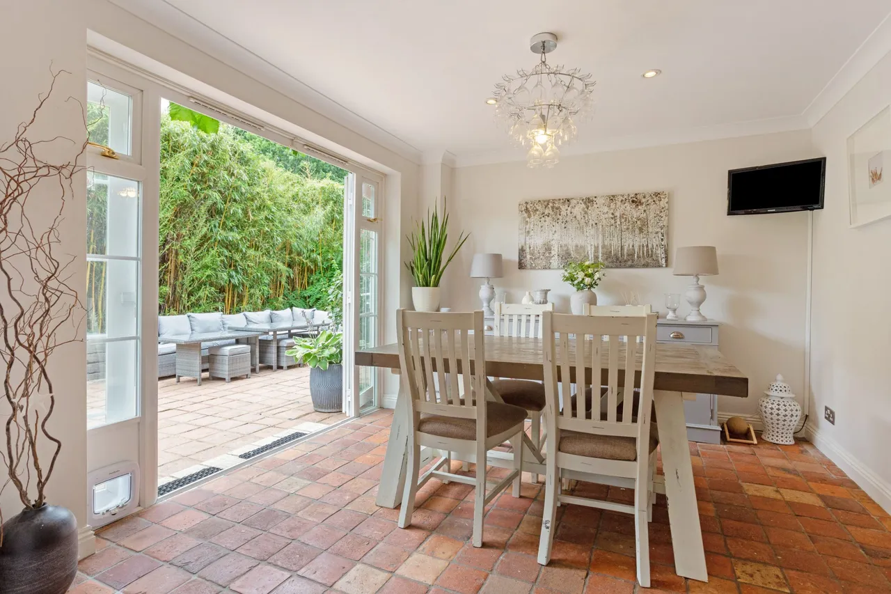 Southby Drive, Fleet, GU51, photo 6