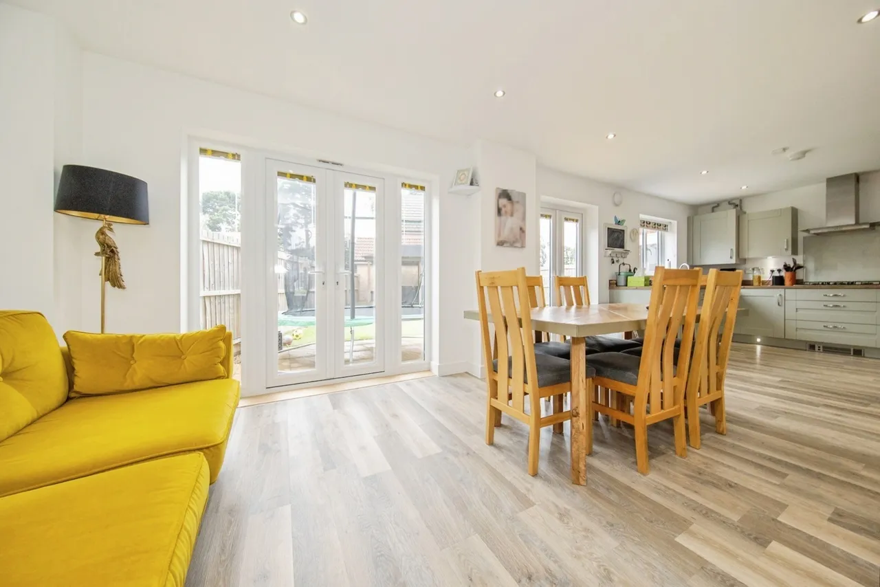 Vale View Road, Sproughton, Ipswich, Suffolk, IP8, photo 5