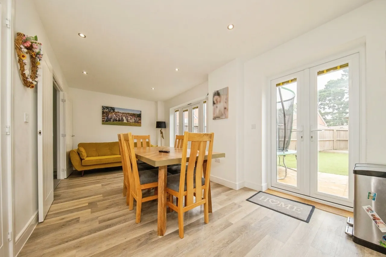 Vale View Road, Sproughton, Ipswich, Suffolk, IP8, photo 6