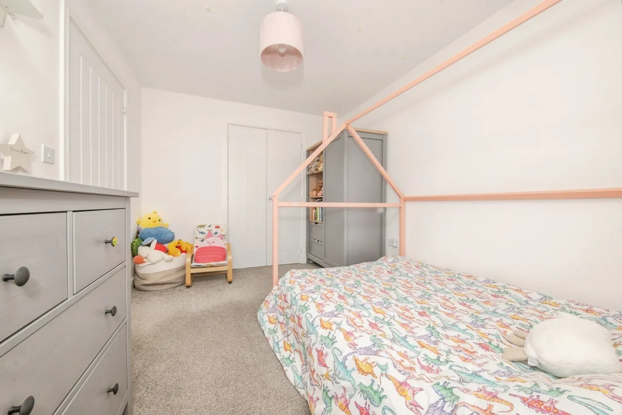Vale View Road, Sproughton, Ipswich, Suffolk, IP8, photo 14