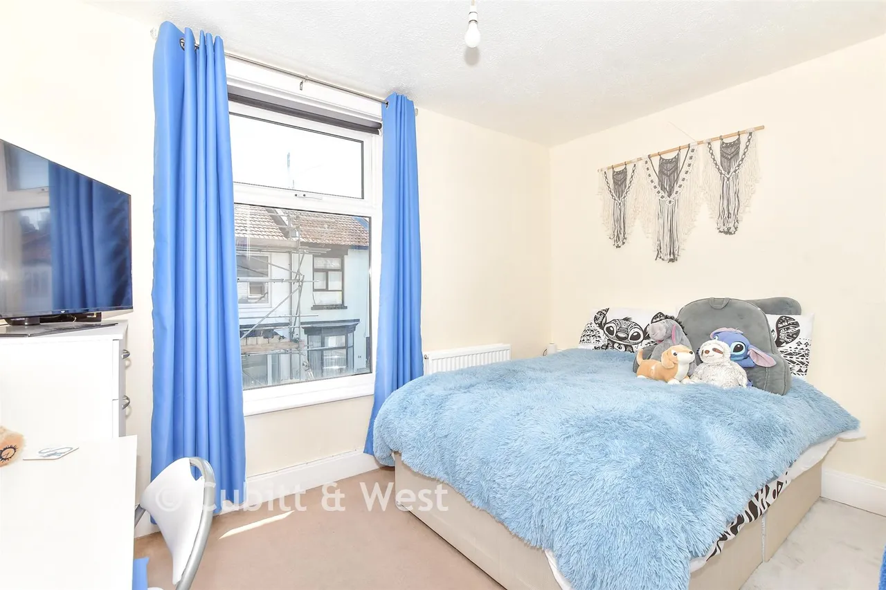 Talbot Road, Southsea, PO4, photo 5